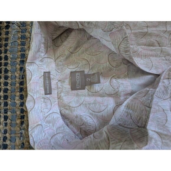 Powder Pink Grey Wrinkle Resistant Printed Button Up Shirt L Blouse Quiet Luxury - Picture 3 of 7